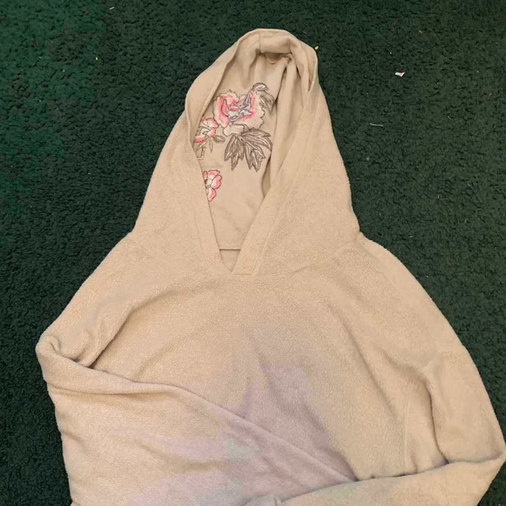 Rue21 Yellow Cropped hoodie